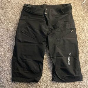 Commencal bike shorts Sz 32